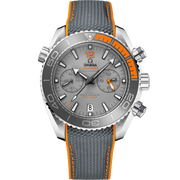 Quadrante grigio sabbiato con contatori cronografici e indici applicati dell’Omega Seamaster Planet Ocean 600M Chronograph 45,5 mm modello 215.92.46.51.99.001.